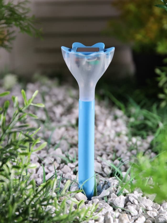 Садовый светильник «Цветок голубой», уличный, на солнечной батарее, 6×29×6 см, 1 LED, свечение белое