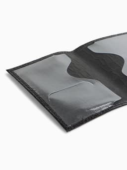 Обложка для паспорта, натуральная кожа, крокодил, тиснение фольгой, чёрная