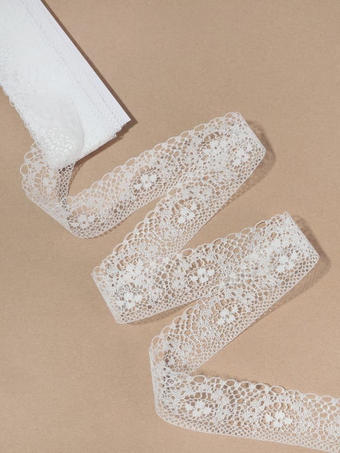 Кружево капроновое, 35 мм, 10±1 м, белое