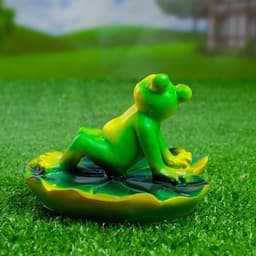 Садовая фигура из полистоуна «Лягушка загорает», 13.5×12.5×9.5 см