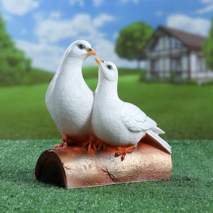 Садовая фигура из полистоуна «Голуби Пара на трубе», 25×14×22 см