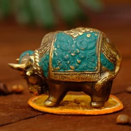 Сувенир бронза "Бычок" 6,5х4х4,5 см