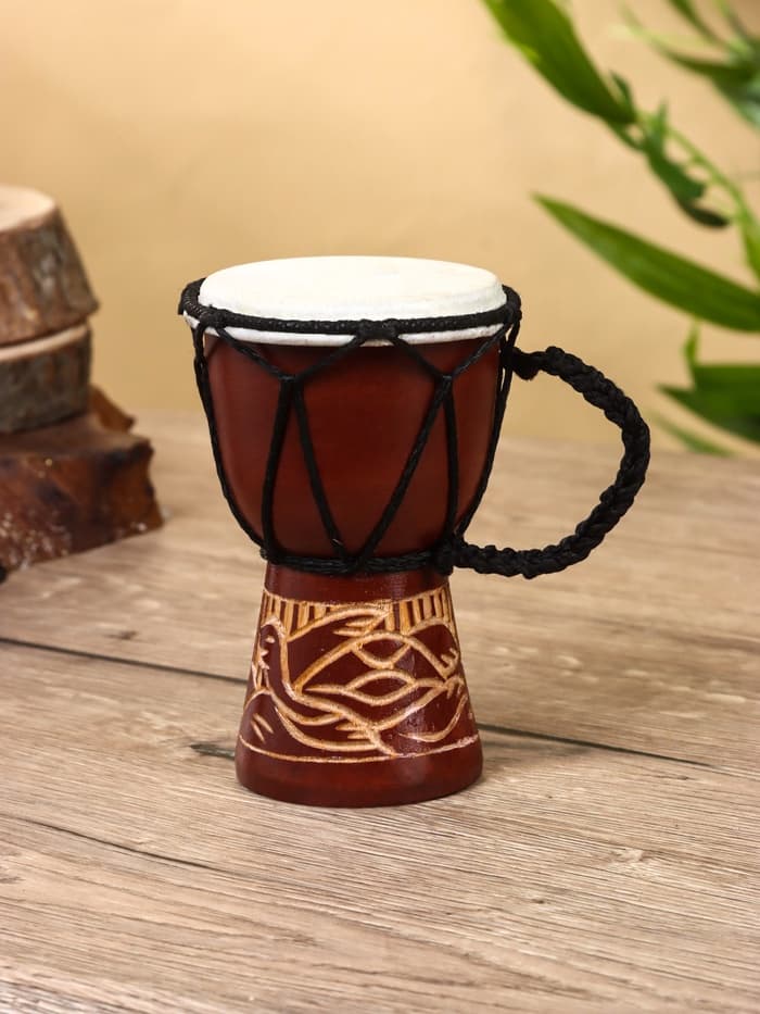 Сувенирный музыкальный инструмент барабан джембе «Светлый», 12×9×9 см, МИКС