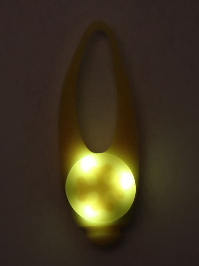 Световой маячок на ошейник/поводок «Лапка», 3 режима свечения, 3.2 см, силикон, жёлтый