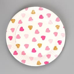 Тарелка одноразовая бумажная «Сердца»