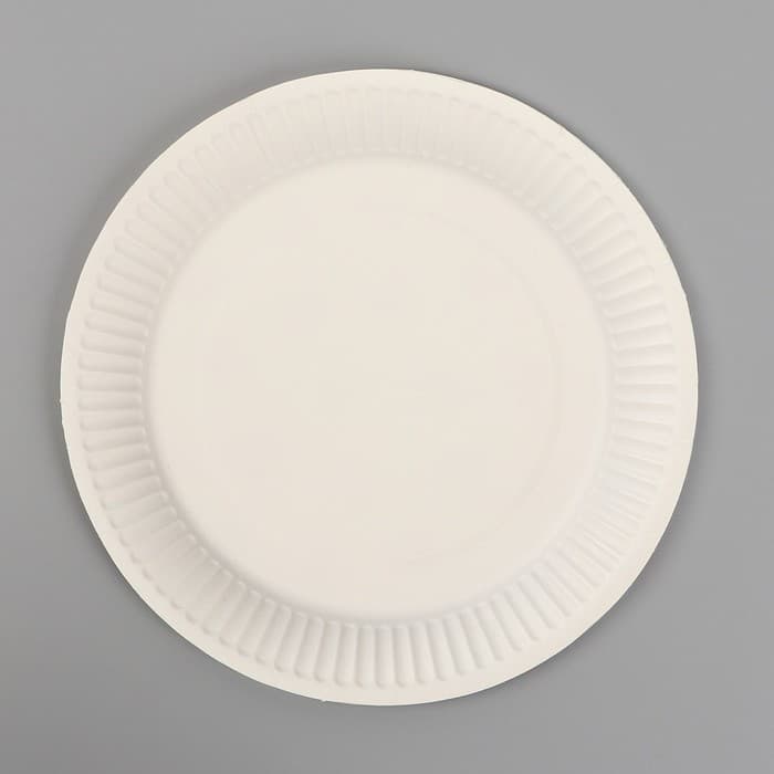 Тарелка одноразовая бумажная «Сердца»