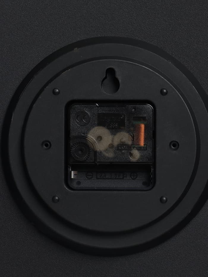 Часы настенные классические «Марша», d=30 см, 30×30×4 см, чёрные