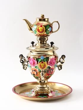Набор посуды «Цветы на золотом», 3 предмета: самовар 3 л, заварочный чайник 0.7 л, поднос
