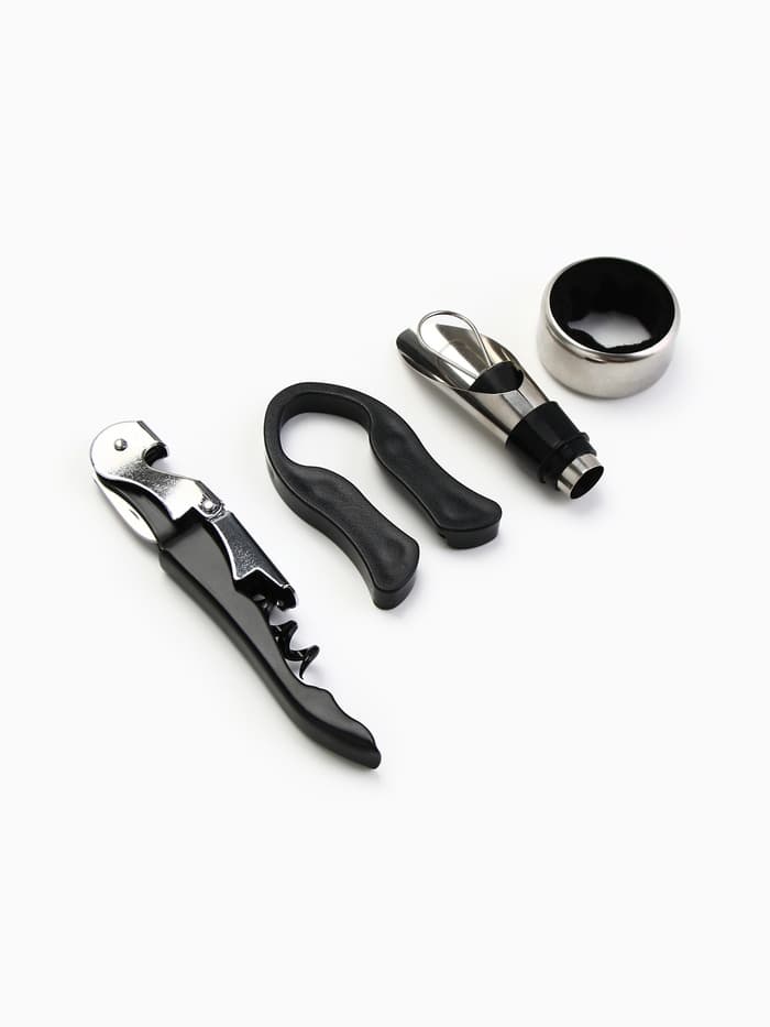 Подарочный набор для вина «Золотому человеку»: 4 предмета + шахматы