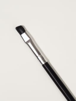 Кисть для макияжа, скошенная, 13(± 1) см, чёрная