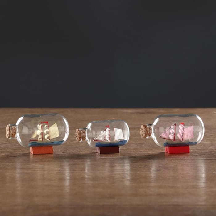 Корабль в бутылке «Анна», 7.5×4.2×5 см, паруса, МИКС