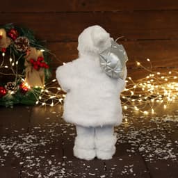 Дед Мороз под ёлку «Зимнее волшебство. Новогодняя игрушка в белой шубке», 30 см, МИКС