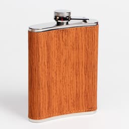 Подарочный набор «Шахматы и фляжка» 7 в 1, металл и искусственная кожа