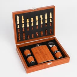 Подарочный набор «Шахматы и фляжка» 7 в 1, металл и искусственная кожа