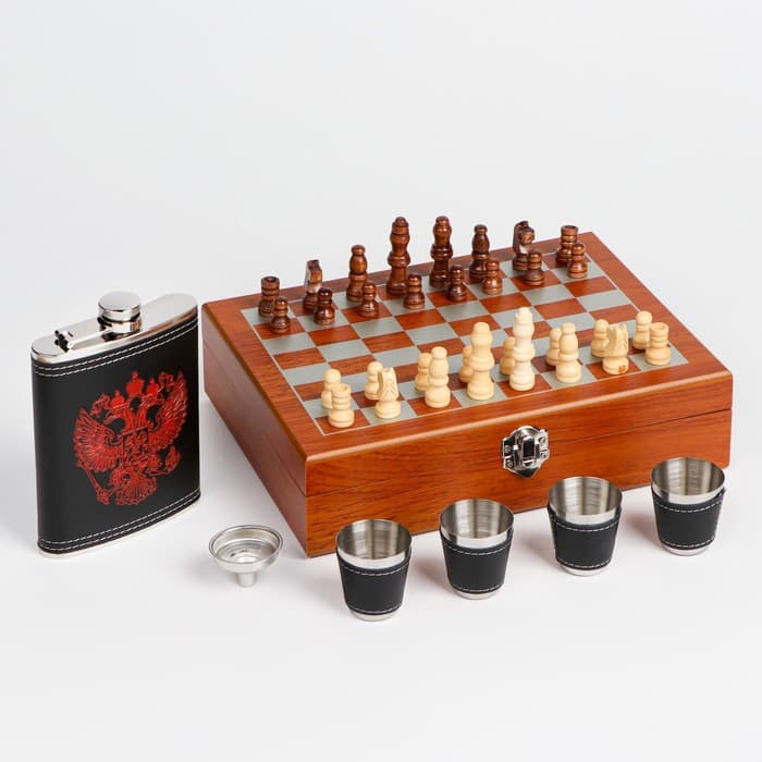 Подарочный набор «Фляжка и шахматы» 7 в 1, металл и искусственная кожа