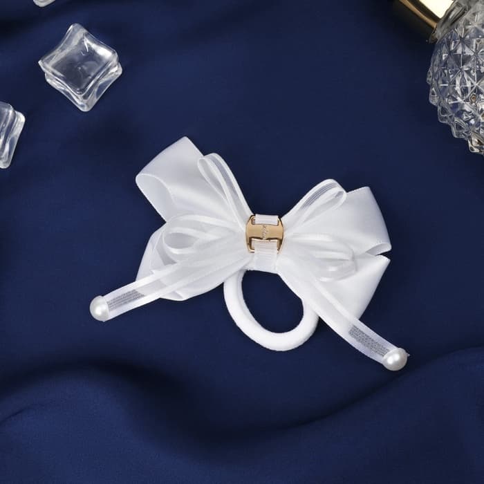 Бант для волос на резинке «Школьница», жемчужинки на лентах, 7.5 см, белый