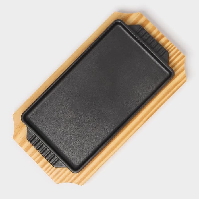 Сковорода «Прямоугольник», 23.5×12×3 см, с ручками, на деревянной подставке, индукция, чугун, чёрная