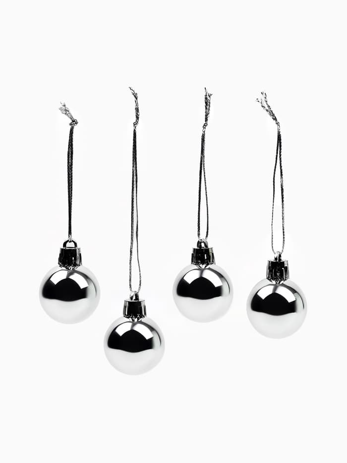 Подарочный набор «Удачного Нового года!», в наборе 2 свечи, 4 шарика, ёлочная игрушка