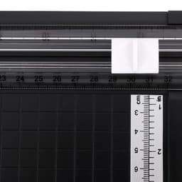 Роликовый резак для бумаги А5, до 3 листов, безопасное лезвие, длина реза 220 мм, в блистере, МИКС