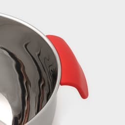 Миска, 2.5 л, 23.5×20.5×11.5 см, с противоскользящим дном и мерной шкалой, силиконовая ручка, МИКС