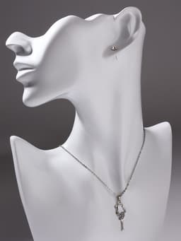 Гарнитур 5 предметов: 4 пары пусет, кулон «Гимнастка», белые в серебре, 40 см