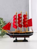Сувенирная модель корабля «Восток», борта чёрные с белой полосой, паруса алые, 22×5×21 см, МИКС