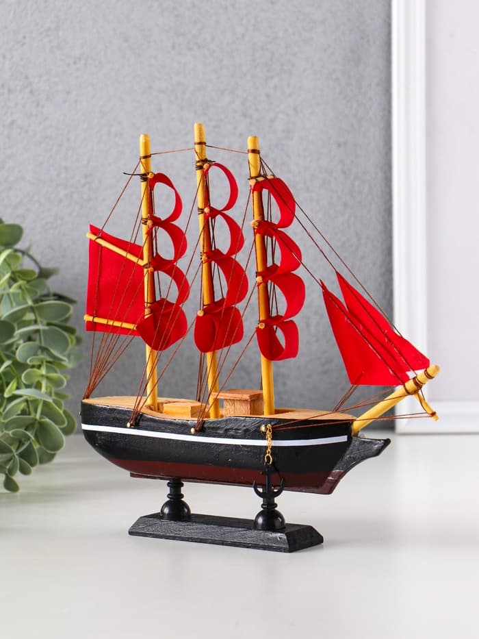 Сувенирная модель корабля «Восток», борта чёрные с белой полосой, паруса алые, 22×5×21 см, МИКС
