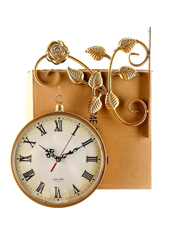 Часы настенные интерьерные «Финетти», двусторонние, на подвесе, 28×29.5 см, d=21.5 см, от батареек 2×АА