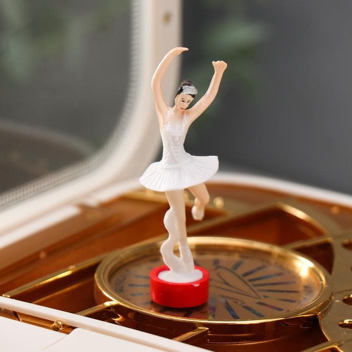 Шкатулка музыкальная механическая «Белый рояль с балериной», 10.5×17.5×18.5 см
