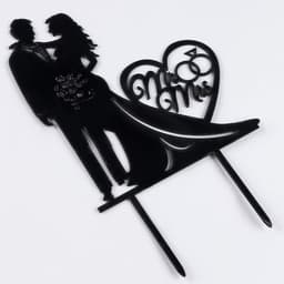 Топпер для торта «Влюблённая пара»