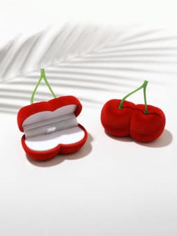 Футляр под серьги, кольца «Вишня», бархатный, 7×6.5×3.5 см, красный