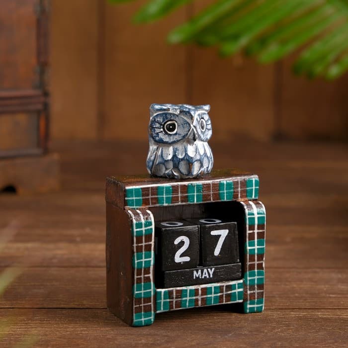Вечный календарь настольный «Сова у камина», 9.5×4×17 см, дерево, МИКС