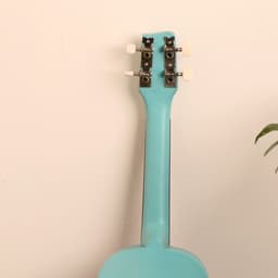 Сувенирный музыкальный инструмент гитара-укулеле «Любовь», 55×20×6 см