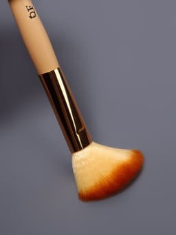 Набор кистей для макияжа PASTEL BLUSH, 7 шт., чехол на кнопке, бежевый