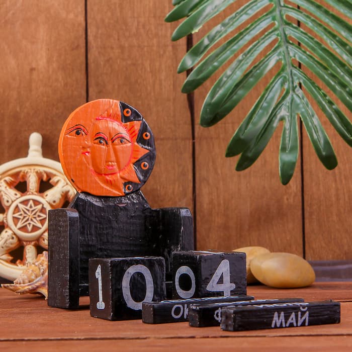 Календарь настольный «Месяц и солнце», 10×5×15 см, дерево