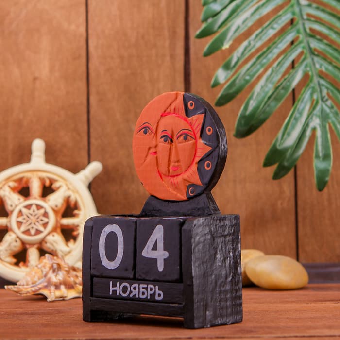 Календарь настольный «Месяц и солнце», 10×5×15 см, дерево