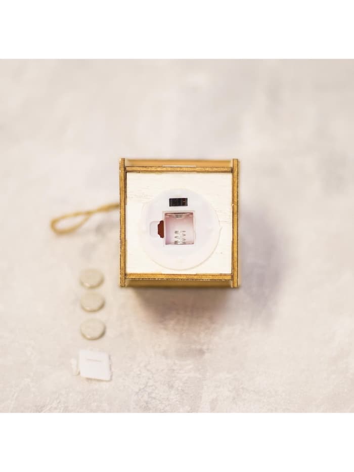 Ёлочная игрушка «Домик с колокольчиками», 8×5×6 см, 1 LED, от батареек, свечение тёплое белое