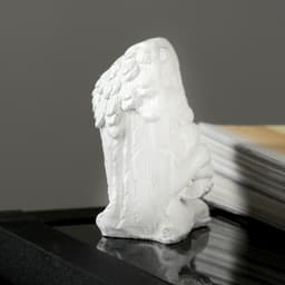 Фигурка гипс «Ангелочек с младенцем», 4×6.5×7 см