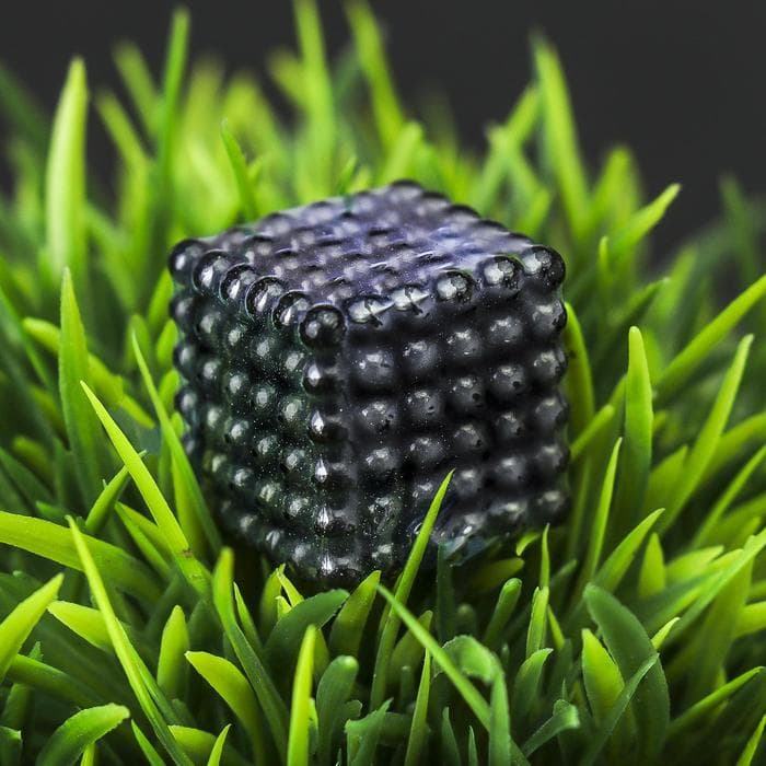 Неокуб - антистресс «Магнитный конструктор», 216 шариков, d=0.3 см, чёрный, 1.8×1.8 см