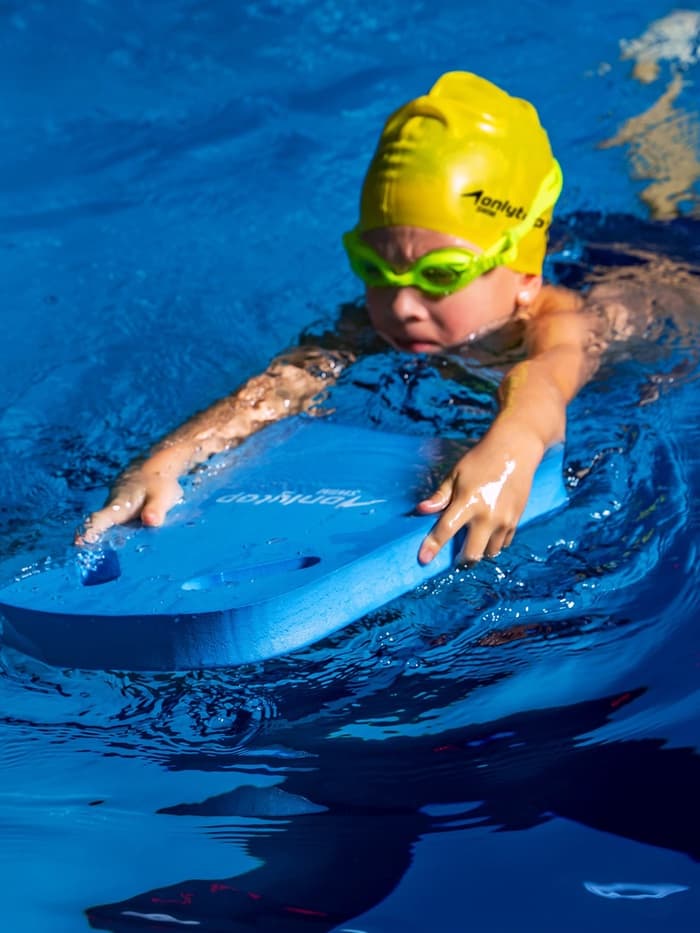 Доска для плавания ONLYTOP, 39×27×4 см, цвета МИКС