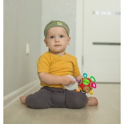 Погремушка развивающая игрушка Крошка Я «Шар трещотка», от 3 мес., красный