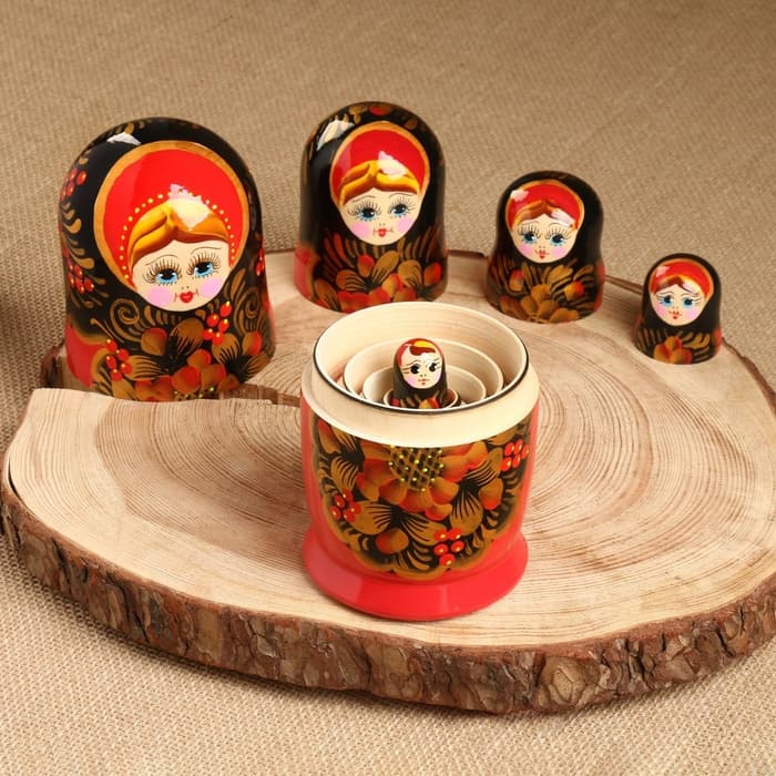 Матрёшка дерево «Рябинка», чёрный платок, 5 кукольная, 18 см