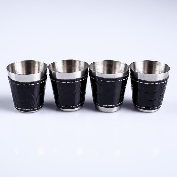 Набор стопок, 30 мл, 4 шт., 4×3.5 см, нержавеющая сталь, экокожа, чёрный