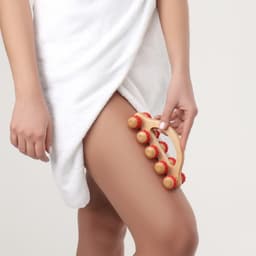 Массажёр с шипами «Гусеница», 18×6×7 см, универсальный, деревянный, с ручкой, 10 колёс, МИКС