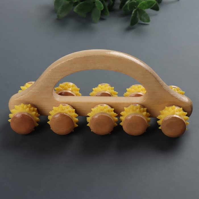 Массажёр с шипами «Гусеница», 18×6×7 см, универсальный, деревянный, с ручкой, 10 колёс, МИКС