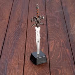 Макет оружия «Сувенирный меч на подставке. Остриё», подарочный набор, 8.5×3.5×27 см