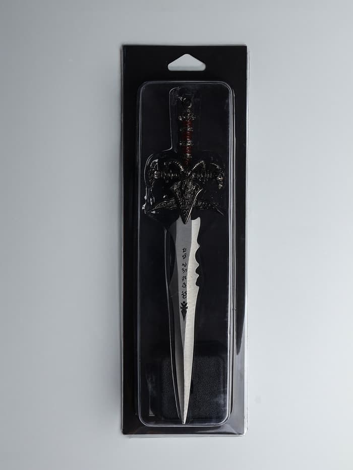 Макет оружия «Сувенирный меч на подставке. Остриё», подарочный набор, 8.5×3.5×27 см