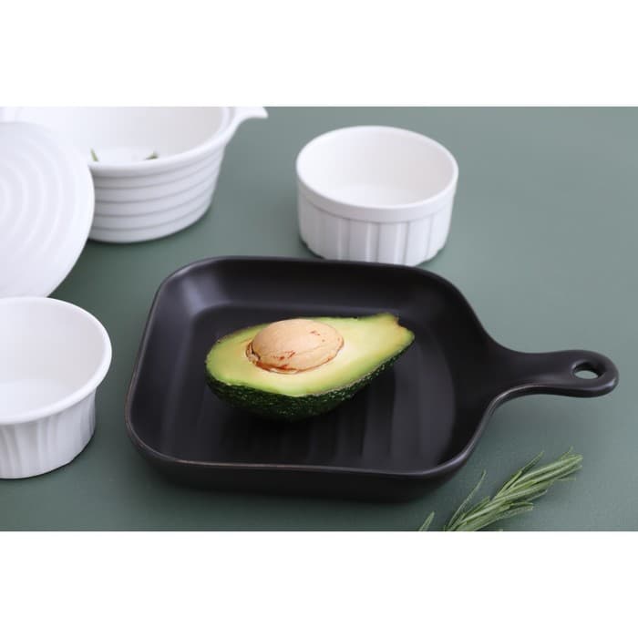 Блюдо из для подачи Magistro «Сковорода-гриль», 23×16×3 см, жаропрочная керамика, чёрное