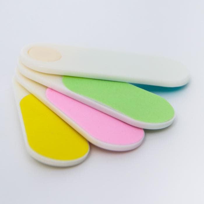 Набор маникюрный детский, 4 предмета: безопасные ножницы, щипчики с ручкой, пилочка, пинцет, белый