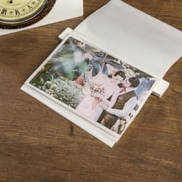 Фотоархив на 72 фото 10×15 см с часами и фоторамкой 10×15 см «Раритет», дерево, белый, 15×10.5×20 см